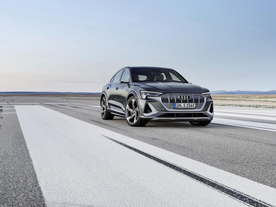  Audi e-tron S Sportback 2020 года  (WW) (фото 21 из 77)